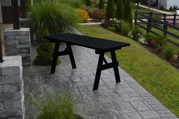 Traditional Table in Yellow Pine