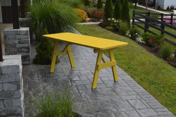 Traditional Table in Yellow Pine