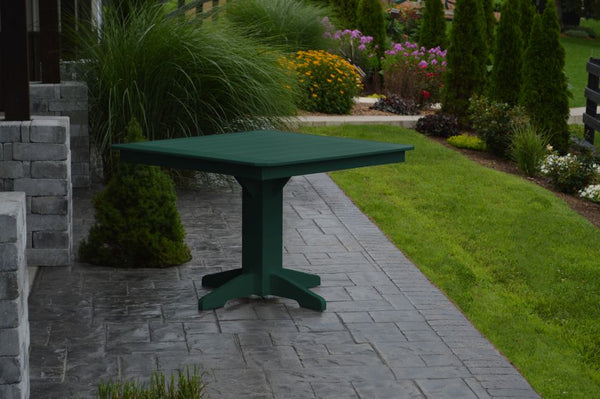 Round or Square Dining Table in HDPE Poly Lumber