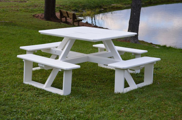 Walk-In Table Square/Octagon Seats 8