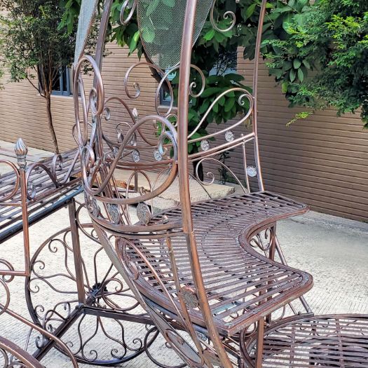 Large Round Cinderella Carriage "The Luciana"